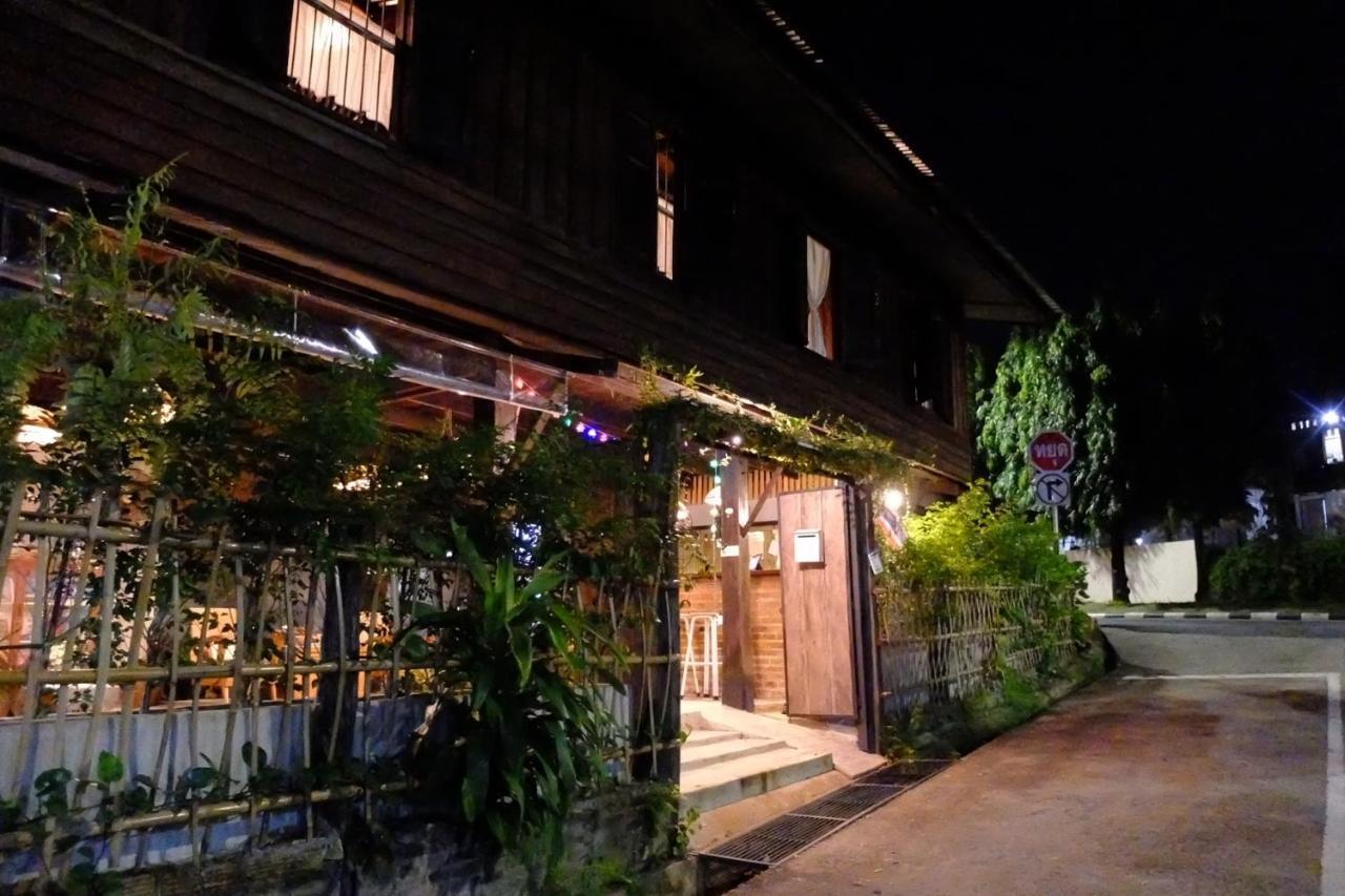 Iamwarin Mini Hostel Warin Chamrap Экстерьер фото